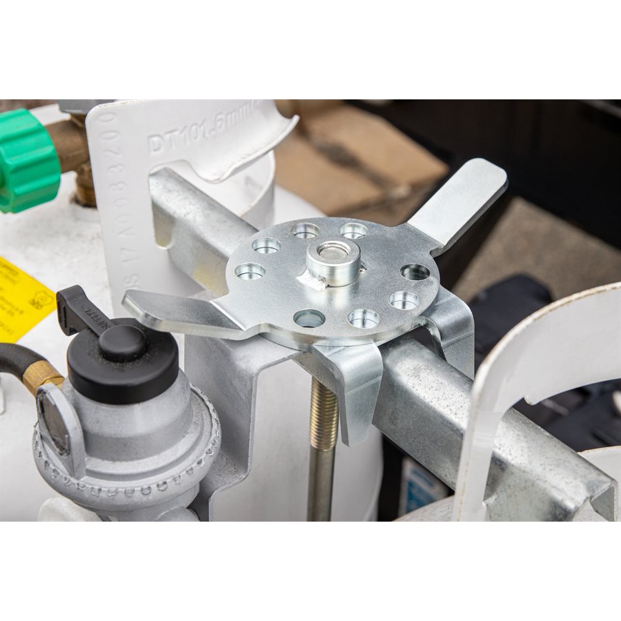 CAMCO DOUBLE PROPANE TANK LOCKING DEVICE [40590]